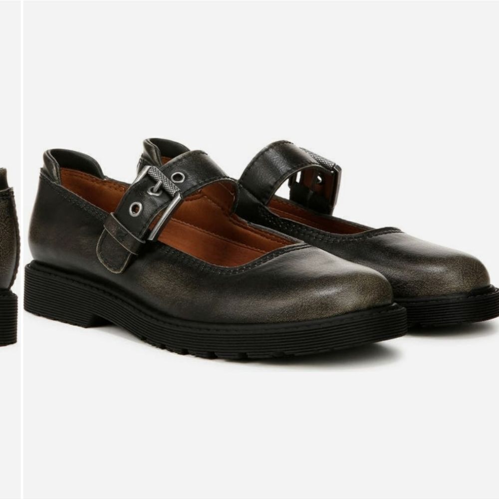 Zodiac Black Flats & Loafers with Polished Finish